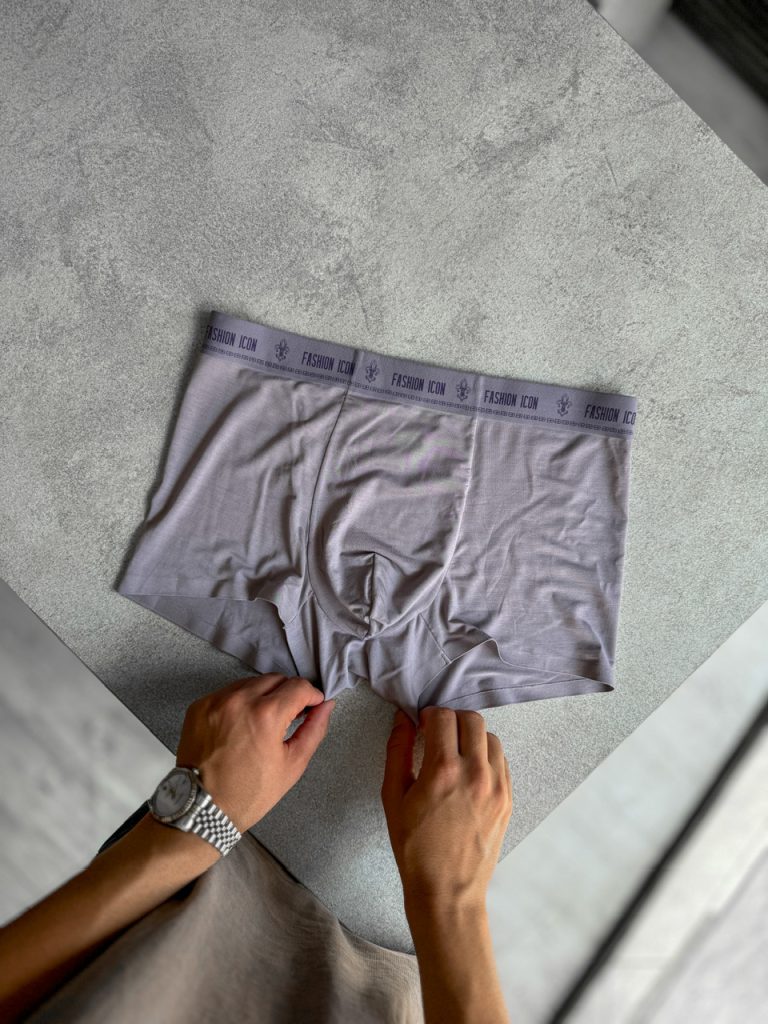 صفحه اصلی 14 شورت مردانه پادار Fashion Icon برند Yashen