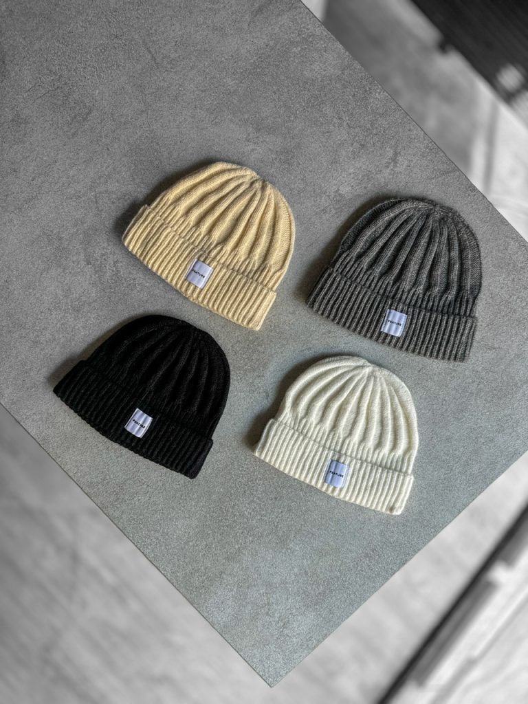 کلاه بافت Feature کد 586