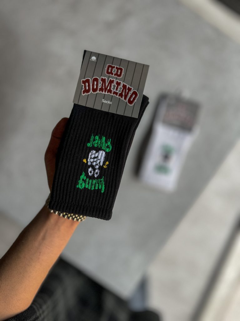 صفحه اصلی 122 جوراب ساقدار Hung Over کد 667