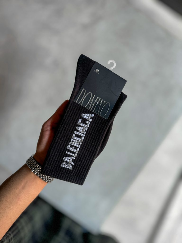 صفحه اصلی 120 جوراب ساقدار Balenciaga کد 668