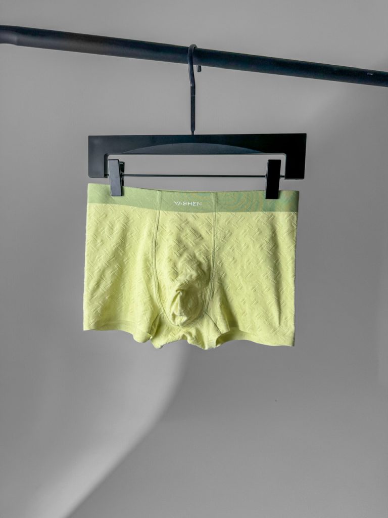 شورت مردانه لیزری Hatch Jacquard برند Yashen