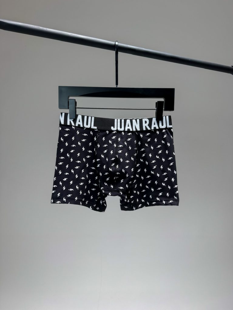 شورت مردانه پادار Thunderbolt برند Juan Raul